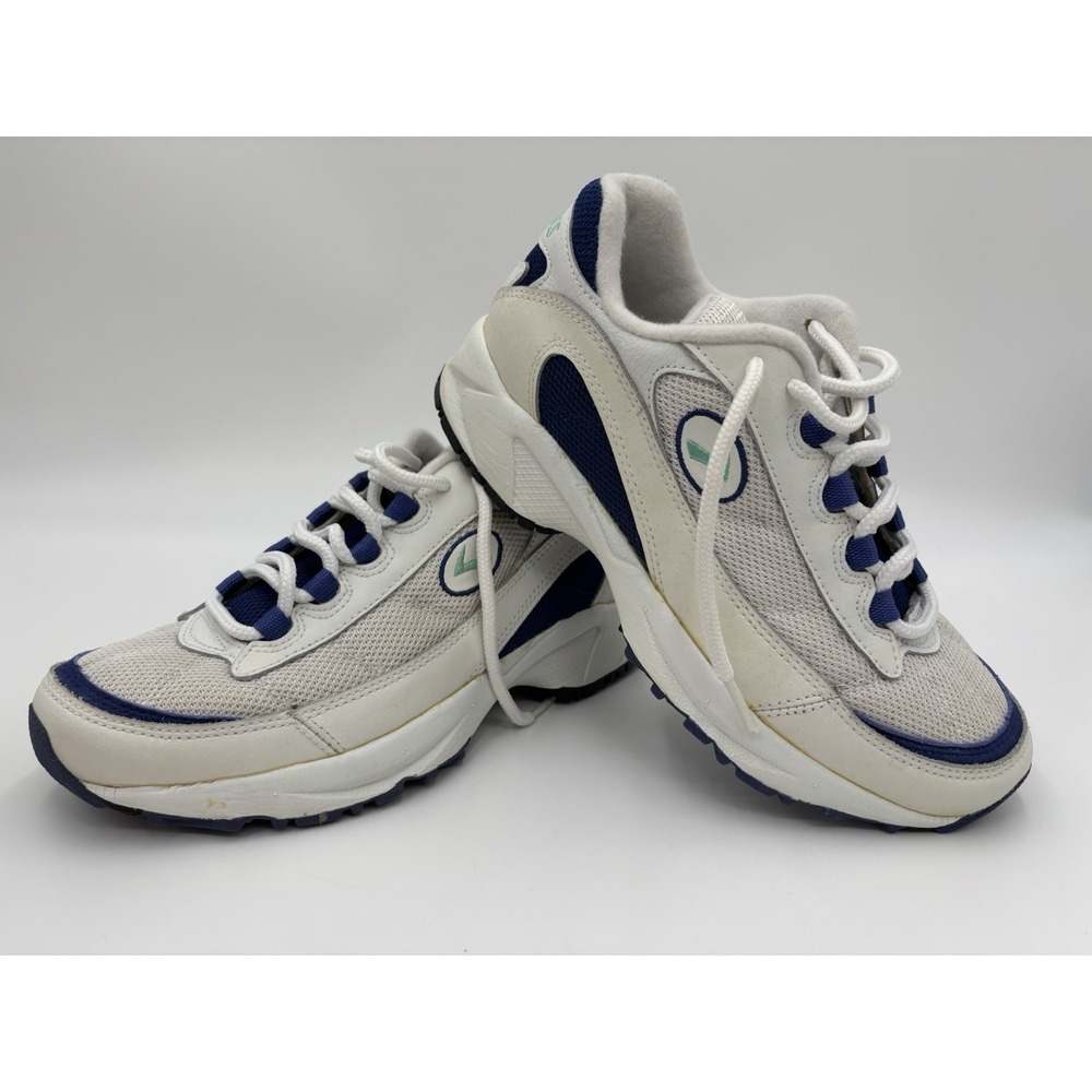Women's Vintage 2002 Brooks 24374 Running Shoes White Navy Y2K Dad Shoe Size 8